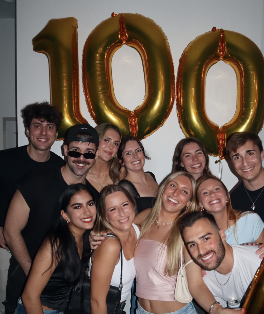 Cora Shircel Hits 100K Followers on Social media